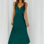 No Missing Kisses Midi Dress Forest Green