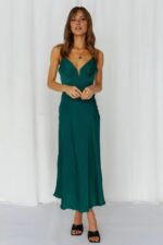 No Missing Kisses Midi Dress Forest Green - Image 2